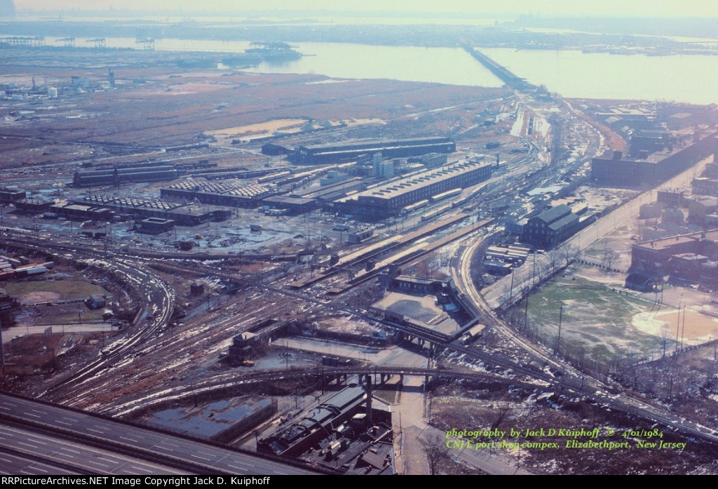CNJ, E-port shop complex at, Elizabethport, NJ. 4/01/1984